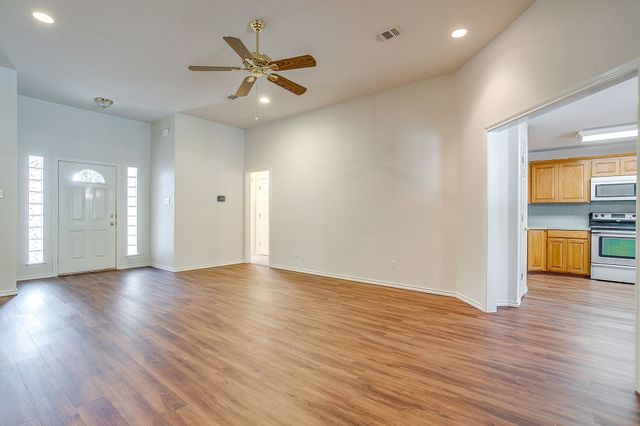 1033 Teresa Court, Weatherford, TX 76086