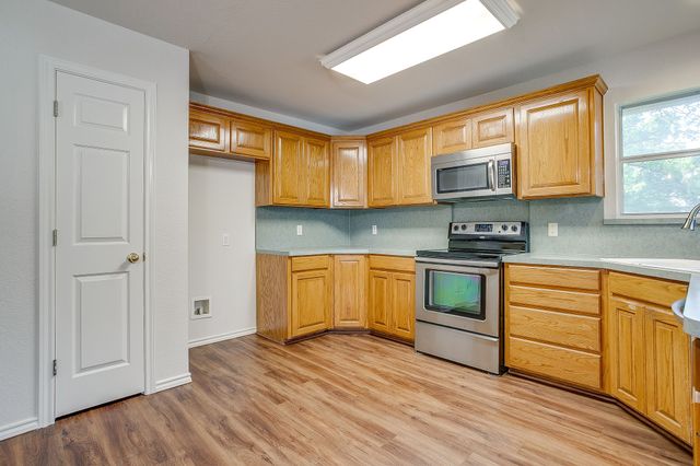 1033 Teresa Court, Weatherford, TX 76086