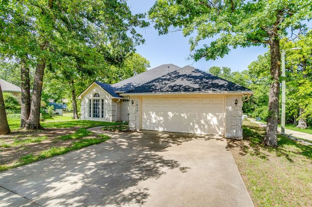 1033 Teresa Court, Weatherford, TX 76086