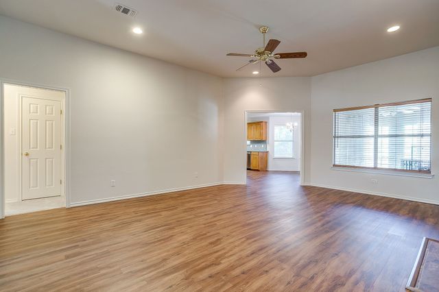1033 Teresa Court, Weatherford, TX 76086
