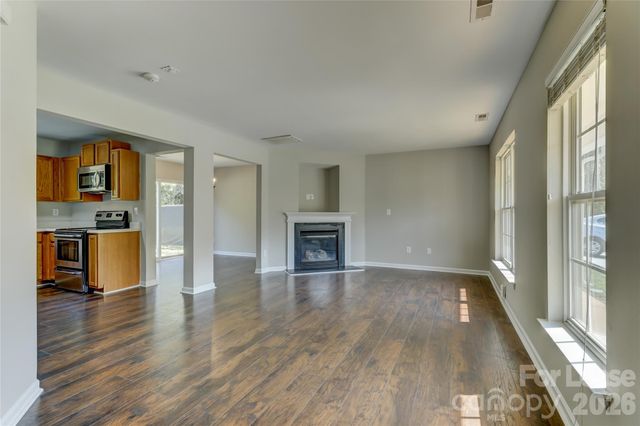 524 Stillgreen Lane, Charlotte, NC 28214