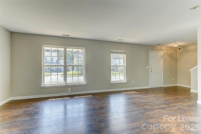 524 Stillgreen Lane, Charlotte, NC 28214