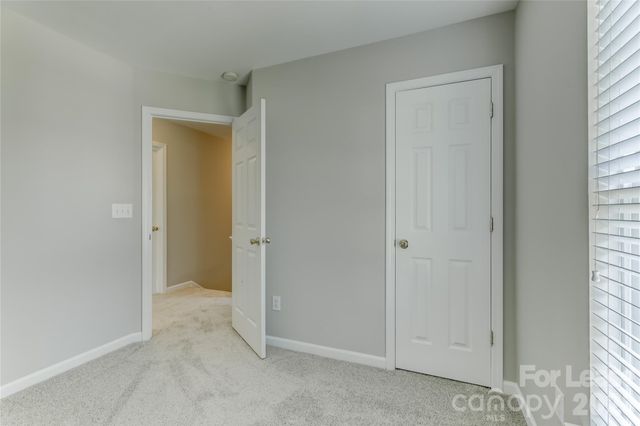 524 Stillgreen Lane, Charlotte, NC 28214