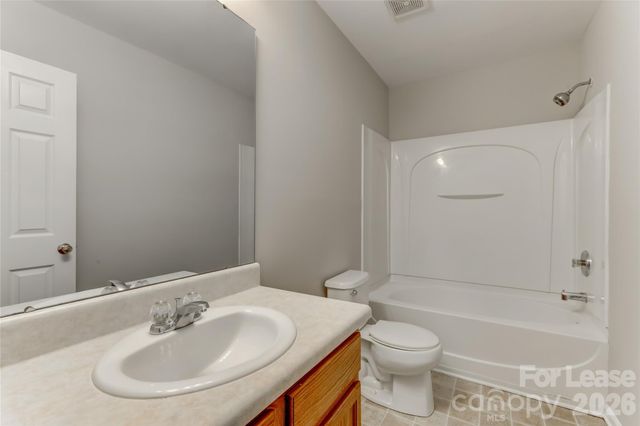 524 Stillgreen Lane, Charlotte, NC 28214