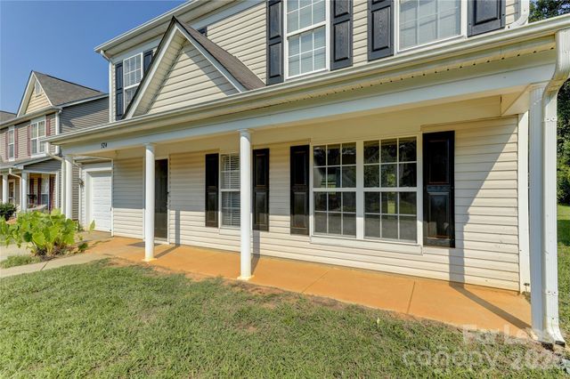 524 Stillgreen Lane, Charlotte, NC 28214