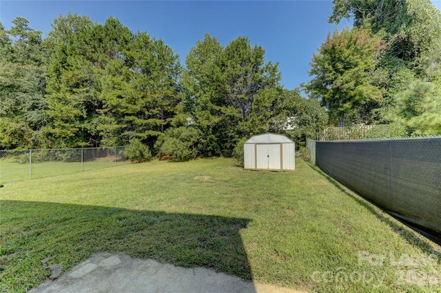 524 Stillgreen Lane, Charlotte, NC 28214