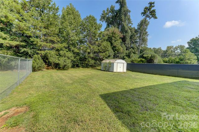 524 Stillgreen Lane, Charlotte, NC 28214