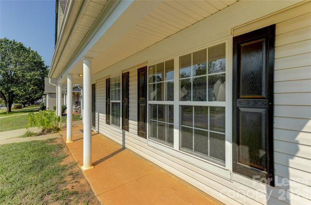 524 Stillgreen Lane, Charlotte, NC 28214