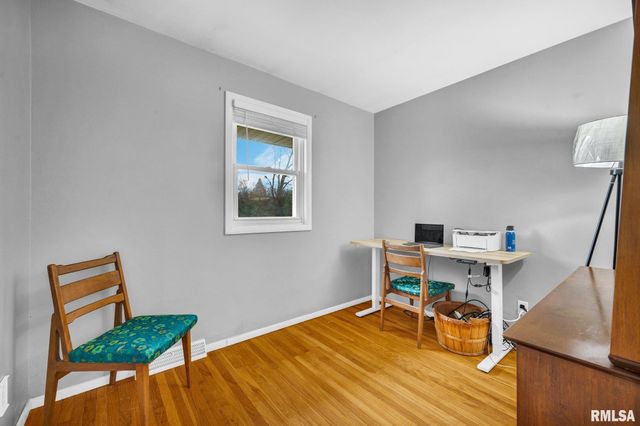 1827 W WINNEBAGO Drive, Peoria, IL 61614