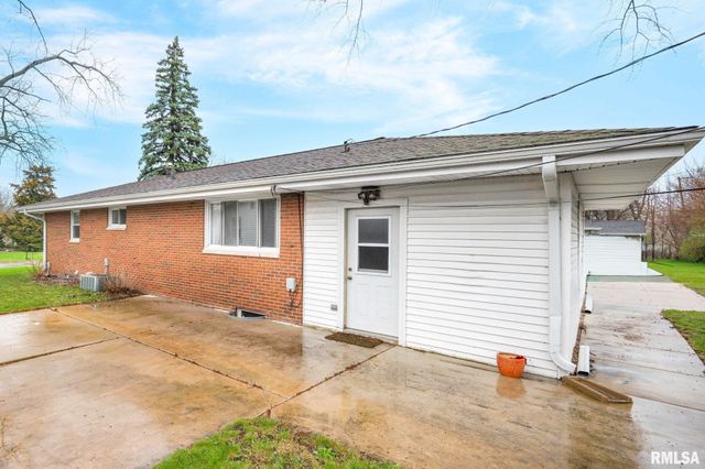 1827 W WINNEBAGO Drive, Peoria, IL 61614