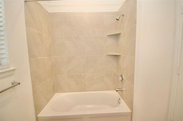 3735 Rock Ledge Drive, Richmond, TX 77469