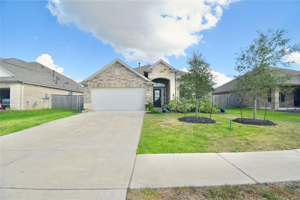 3735 Rock Ledge Drive, Richmond, TX 77469