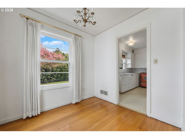 1934 Se 58TH Ave, Portland, OR 97215