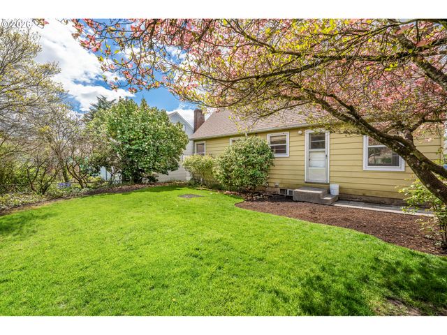 1934 Se 58TH Ave, Portland, OR 97215