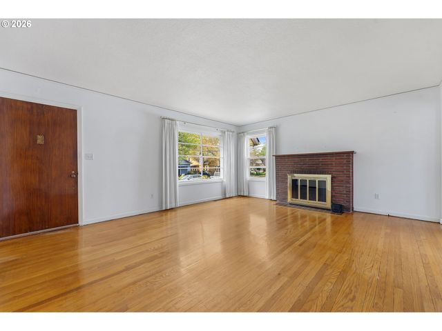 1934 Se 58TH Ave, Portland, OR 97215