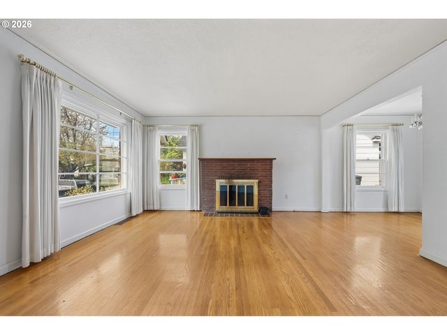 1934 Se 58TH Ave, Portland, OR 97215