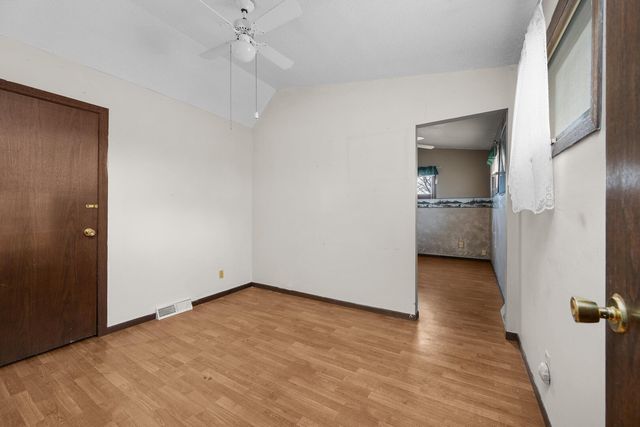 111 Hillside Drive, Park View, IA 52748