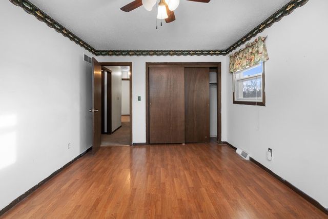 111 Hillside Drive, Park View, IA 52748