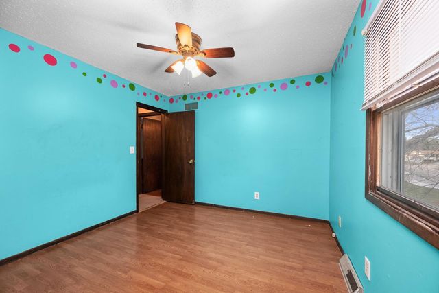 111 Hillside Drive, Park View, IA 52748