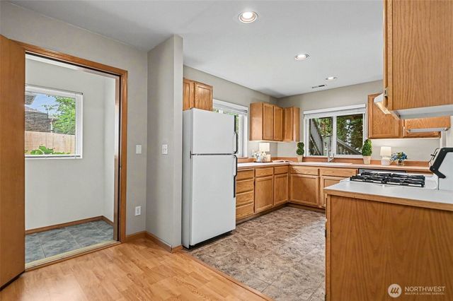 19721 9th Drive SE, Bothell, WA 98012