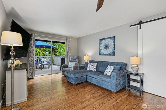 19721 9th Drive SE, Bothell, WA 98012