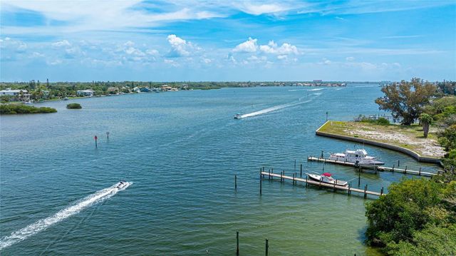 1308 OLD STICKNEY POINT ROAD WP3, Sarasota, FL 34242