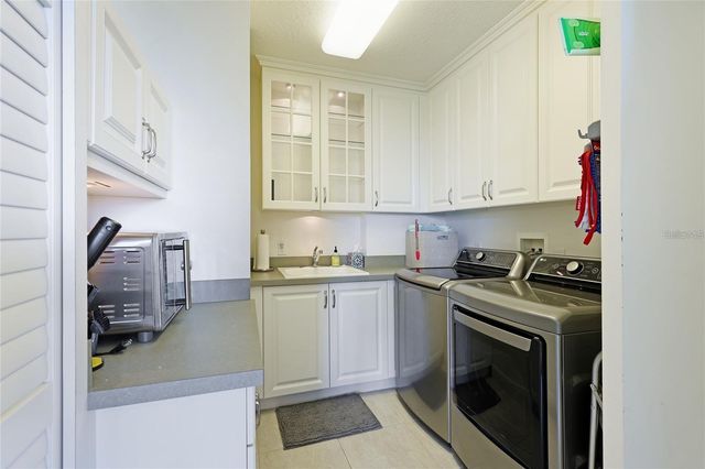 1308 OLD STICKNEY POINT ROAD WP3, Sarasota, FL 34242