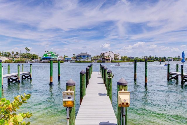 1308 OLD STICKNEY POINT ROAD WP3, Sarasota, FL 34242