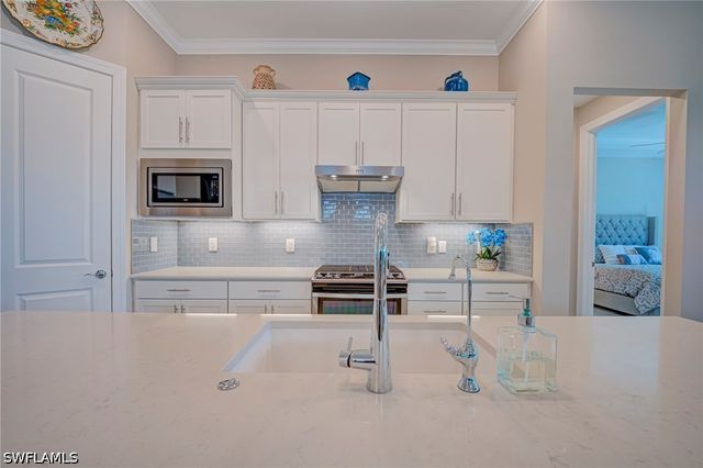 9712 Everglades DR, Naples, FL 34120