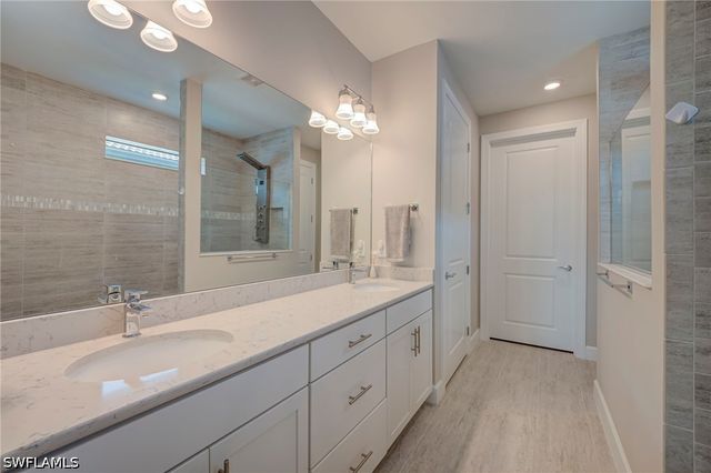 9712 Everglades DR, Naples, FL 34120