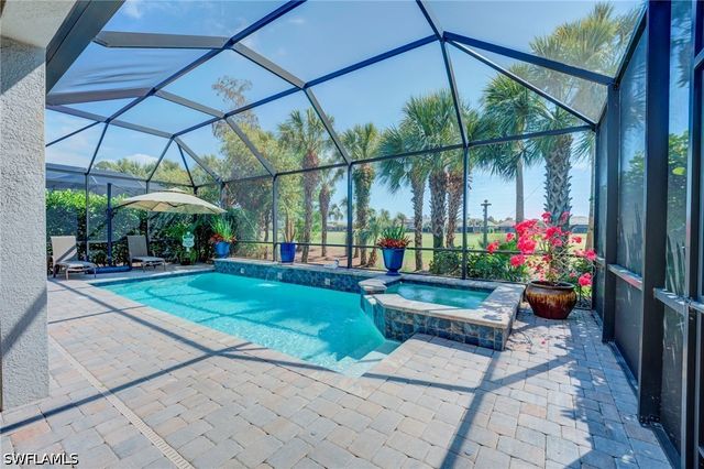9712 Everglades DR, Naples, FL 34120