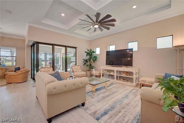 9712 Everglades DR, Naples, FL 34120