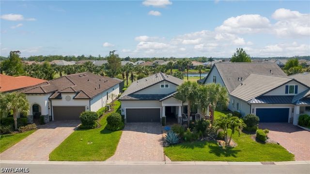 9712 Everglades DR, Naples, FL 34120