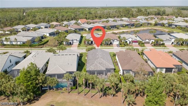 9712 Everglades DR, Naples, FL 34120