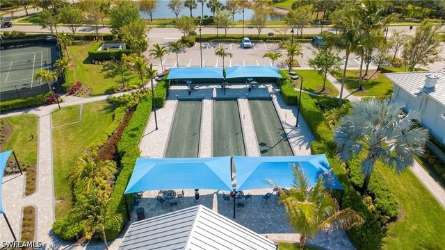 9712 Everglades DR, Naples, FL 34120