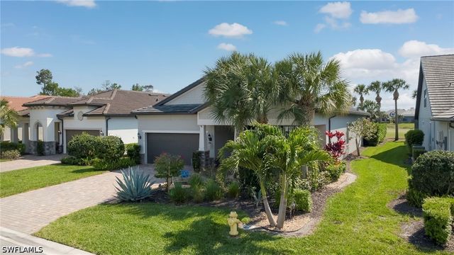 9712 Everglades DR, Naples, FL 34120