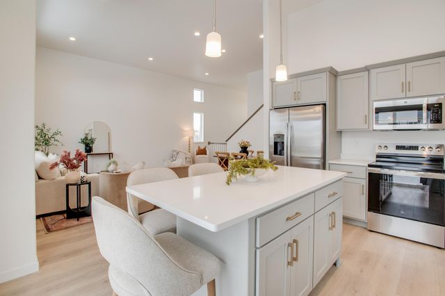 2529 36th Avenue S, Moorhead, MN 56560