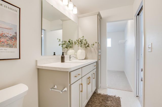 2529 36th Avenue S, Moorhead, MN 56560