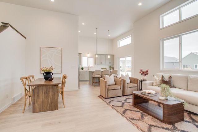 2529 36th Avenue S, Moorhead, MN 56560