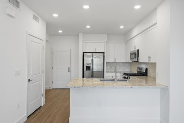5951 Sunstone Drive 215, San Jose, CA 95123