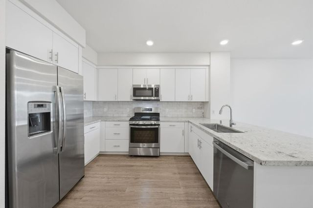 5951 Sunstone Drive 215, San Jose, CA 95123