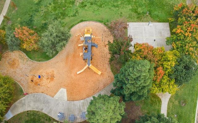 707 Jo Anne Ln, Roseville, CA 95678