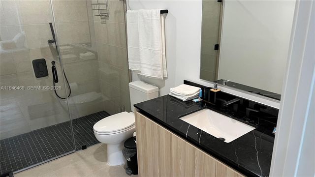 225 N Miami Ave 905, Miami, FL 33128