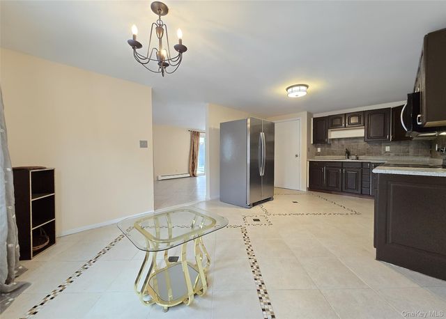 2 Coed Lane, Farmingville, NY 11738