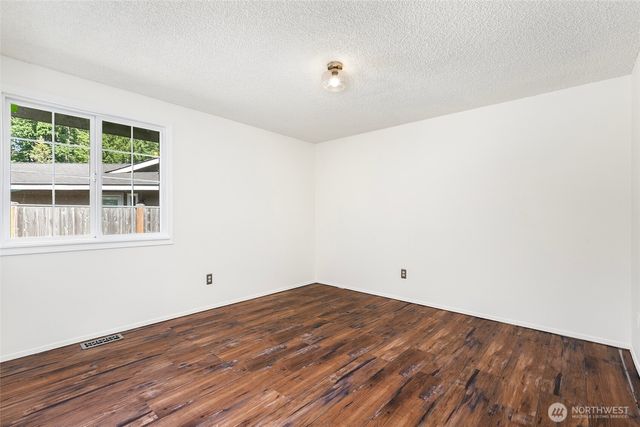 15028 108th Place NE, Bothell, WA 98011