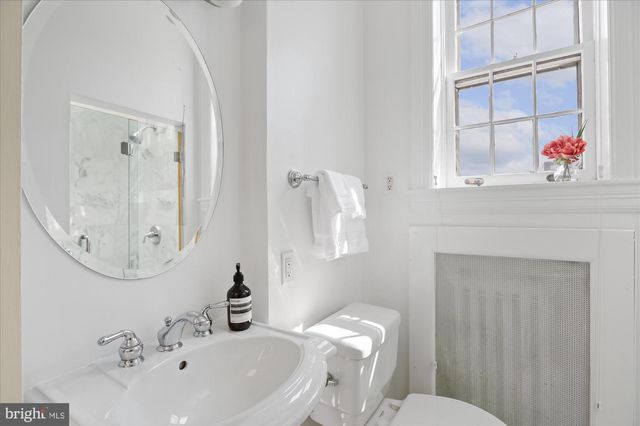 1617 35TH ST NW, Washington, DC 20007