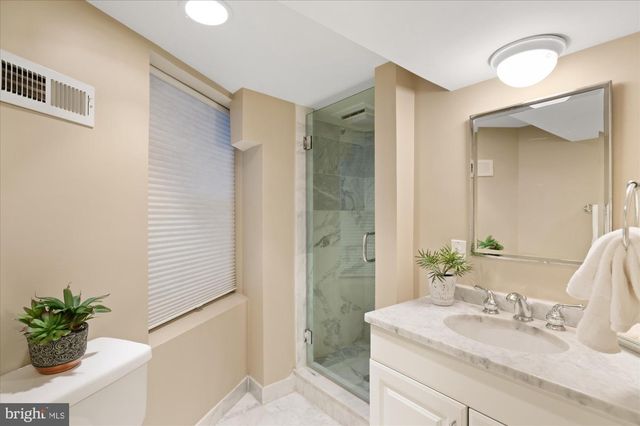 1617 35TH ST NW, Washington, DC 20007