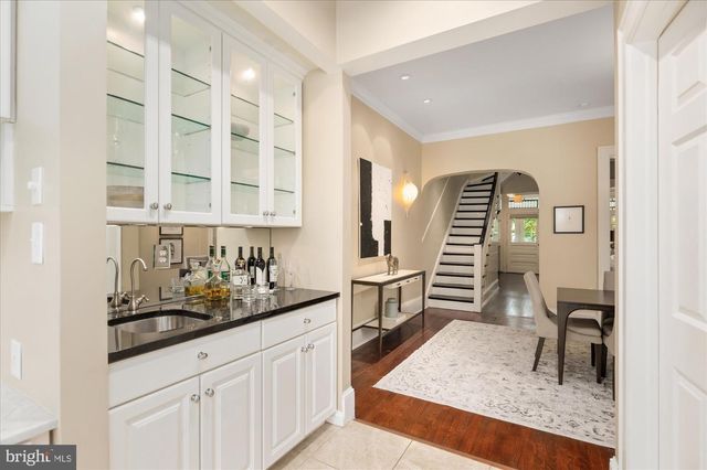 1617 35TH ST NW, Washington, DC 20007