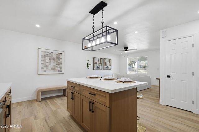 1555 W 6TH Street, Tempe, AZ 85281