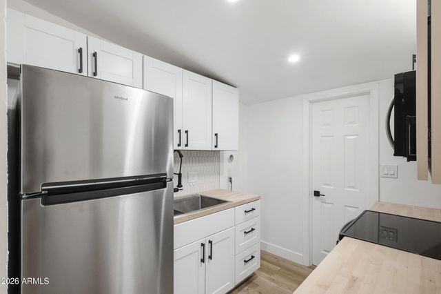 1555 W 6TH Street, Tempe, AZ 85281